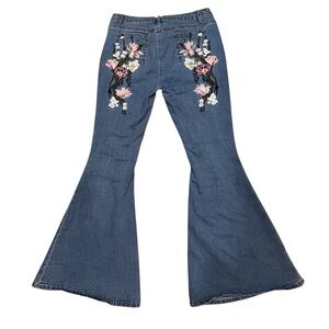 Shein Floral Embroidered Flare Jeans Boho 70s Blue Denim Medium Wash Festival